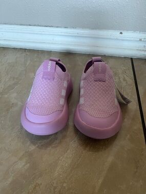 adidas Kids Slip-On Sneakers in Light Pink